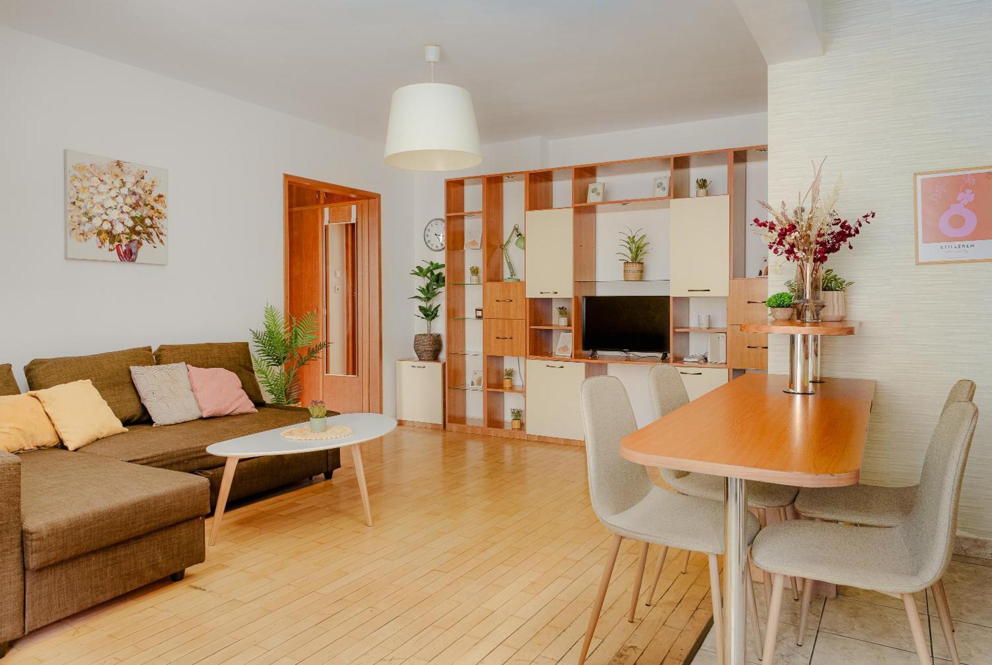 Old Town Chic 1 Bedroom W Self Check In Bucureşti Ngoại thất bức ảnh